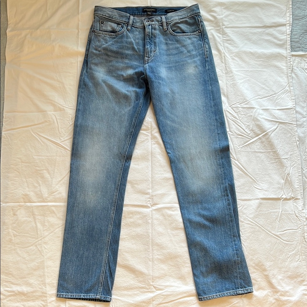 Banana Republic Men’s Jeans in 100% Denim — Straight Cut — Size 32/34